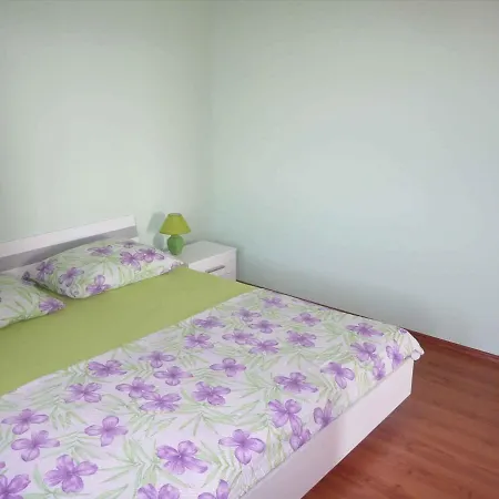 Apartment One-bedroom In Rab Vi Barbat na Rabu