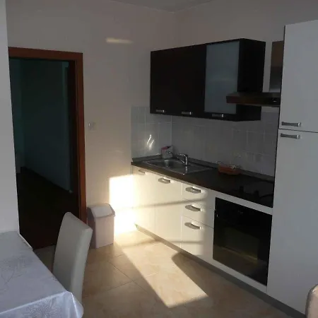 Apartment One-bedroom In Rab Vi