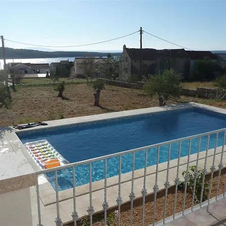 Apartment One-bedroom In Rab Vi Barbat na Rabu