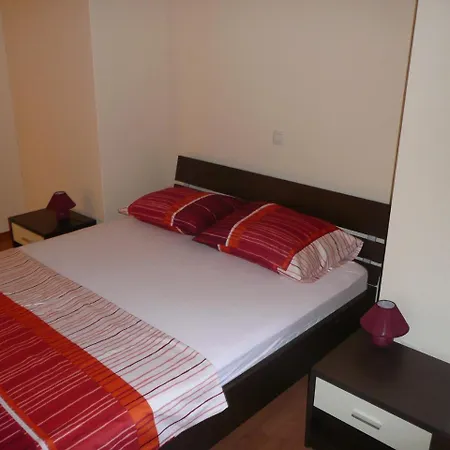 One-bedroom In Rab Vi Apartment Barbat na Rabu